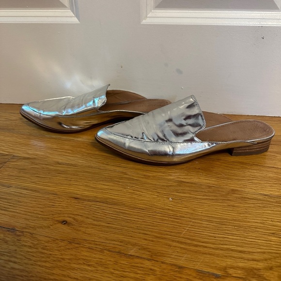 Halogen Silver Metallic Pointed Toe Mules Size 7 - Picture 2 of 11